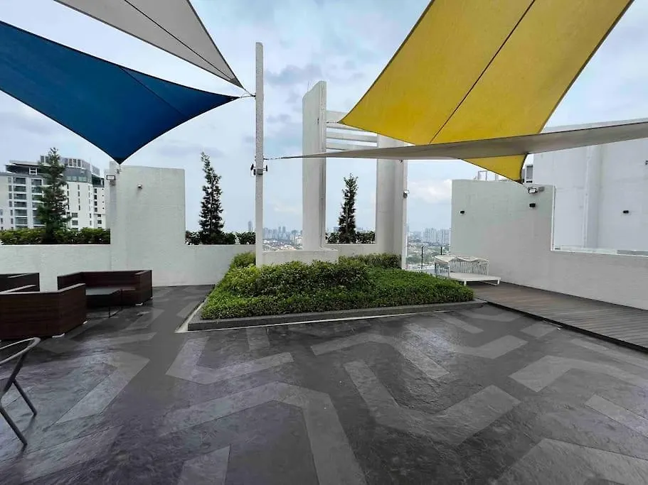 Bliss Cool Home 2Rooms 4Pax 1Carpark 24H7D Easy Self Access Kuala Lumpur 0*,  Malaysia