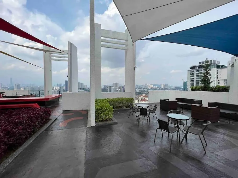 Bliss Cool Home 2Rooms 4Pax 1Carpark 24H7D Easy Self Access Kuala Lumpur
