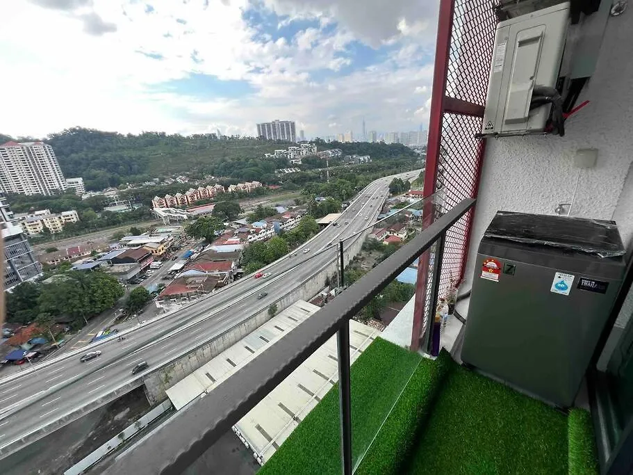 Bliss Cool Home 2Rooms 4Pax 1Carpark 24H7D Easy Self Access Kuala Lumpur Malaysia