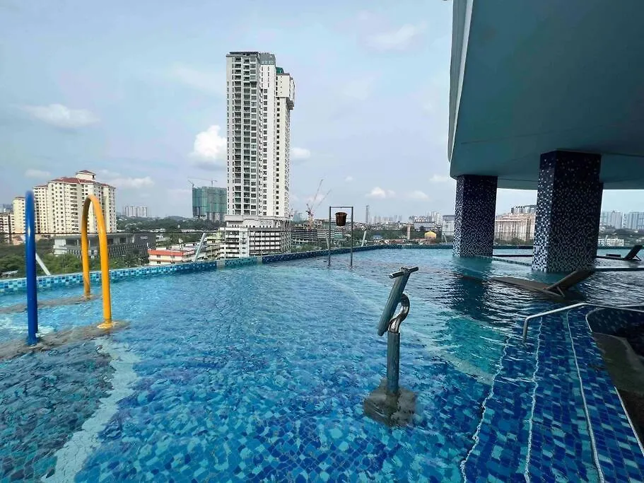 Bliss Cool Home 2Rooms 4Pax 1Carpark 24H7D Easy Self Access Kuala Lumpur Apartment